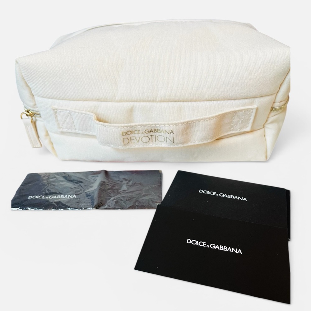 Dolce & Gabbana Bundle of Devotion Toiletry Pouch w/Branded Handle & Bonus Linen - Picture 3 of 15